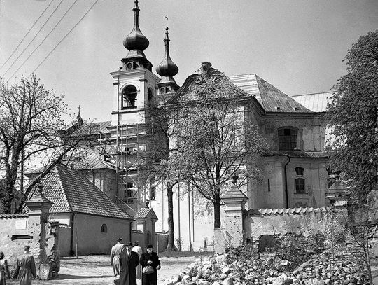 Bezcenna kolekcja zdjęć Warszawy z lat 50. odnaleziona na Bielanach