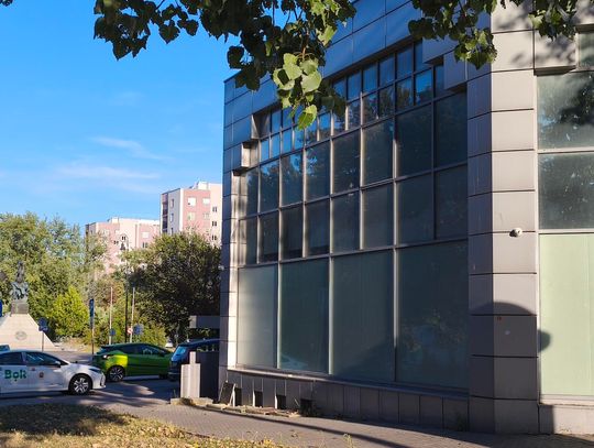 Białoruska siłownia wyniosła się z pawilonu Ital-Motu. Bezprawnie ma w nim powstać uzbecka knajpa