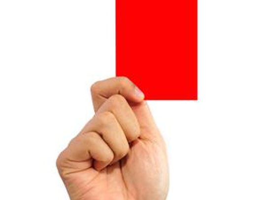 Czerwona kartka dla PiS na  Żoliborzu, KO absolutnym liderem - sonda wyborcza