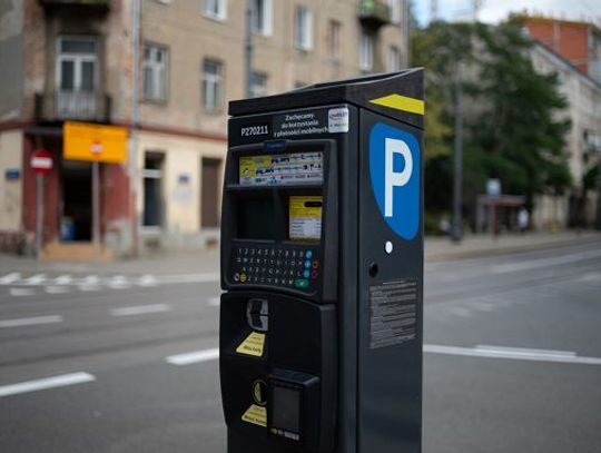 Dwa nowe rodzaje parkomatów w Warszawie