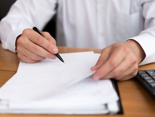 Jak wybrać notariusza w Piasecznie? Praktyczny przewodnik dla mieszkańców