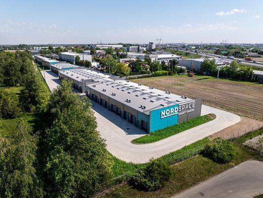 Magazyn samoobsługowy – jak Żoliborz i Bielany zyskują dodatkową przestrzeń dzięki self storage?