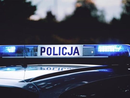 Mężczyzna mieszkał w zaparkowanym aucie Mężczyzna mieszkał w zaparkowanym aucie