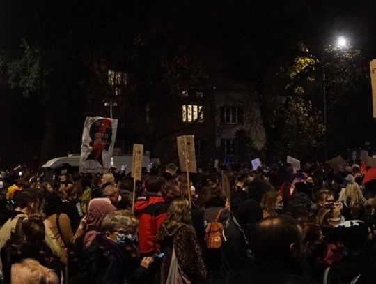 "Na Warszawę". Dziś zapowiadana jest największa manifestacja Strajku Kobiet