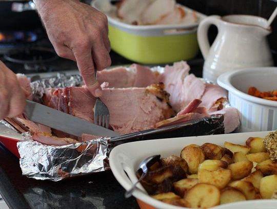 Nadwyżka jedzenia po świętach? Sprawdź co zrobić, aby nic się nie zmarnowało!