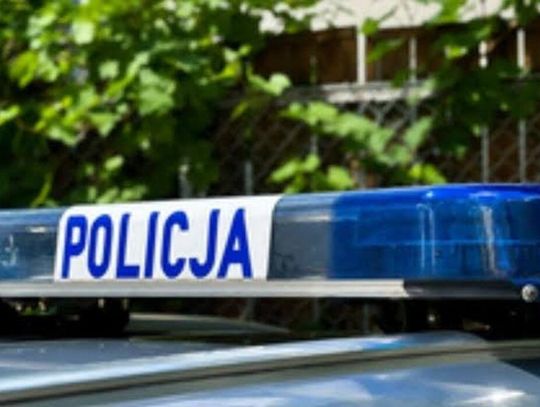 Nerwowe zachowanie zdradziło 37-latka. W kieszeni miał pojemnik z marihuaną