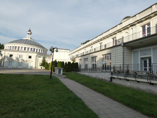 Operowy konflikt na Żoliborzu. Gdy sztuka staje się uciążliwością
