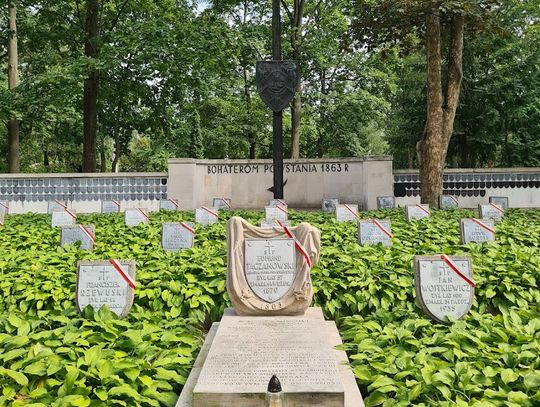 Pamięć o Powstaniu Styczniowym. Uroczystości na Powązkach Wojskowych Pamięć o Powstaniu Styczniowym. Uroczystości na Powązkach Wojskowych