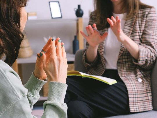 Psychoterapia na Żoliborzu: poradnik dla osób rozważających wsparcie psychologiczne