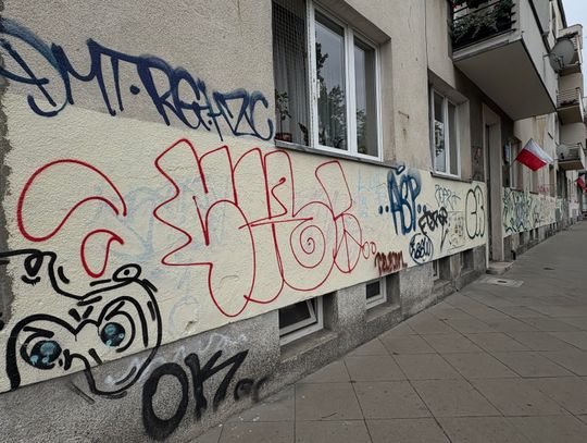 Stop dewastacji murów na Żoliborzu!