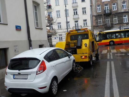 Straż Miejska odholowuje samochody z Próchnika