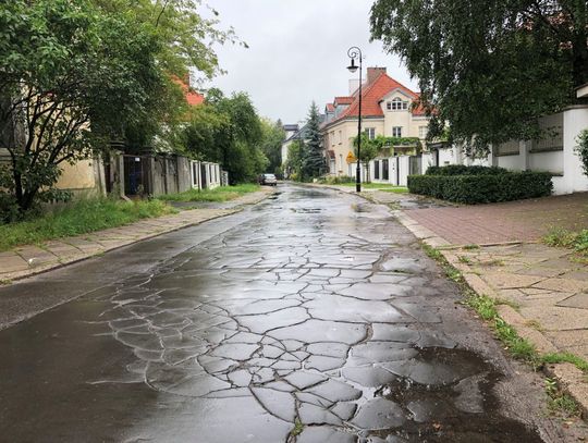 Ulica na Żoliborzu Oficerskim do remontu