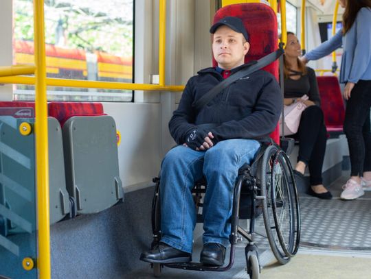 Warszawski Transport publiczny wspiera osoby z niepełnosprawnościami