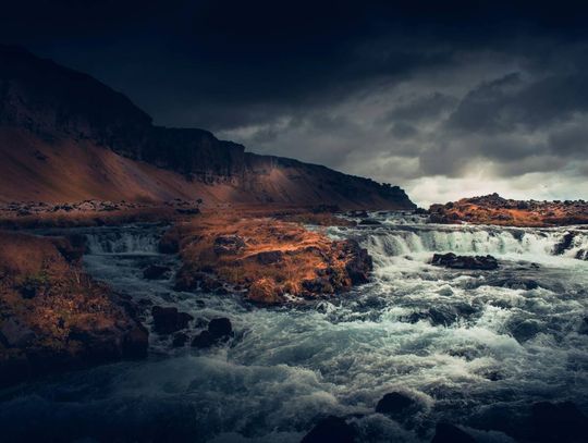 Zarobki na Islandii - czy warto pracować za granicą? Praca Islandia PzG