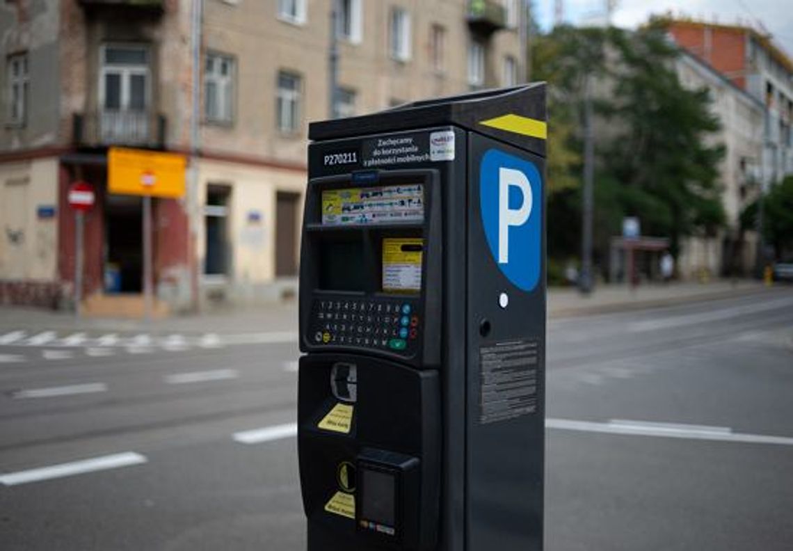 Dwa nowe rodzaje parkomatów w Warszawie