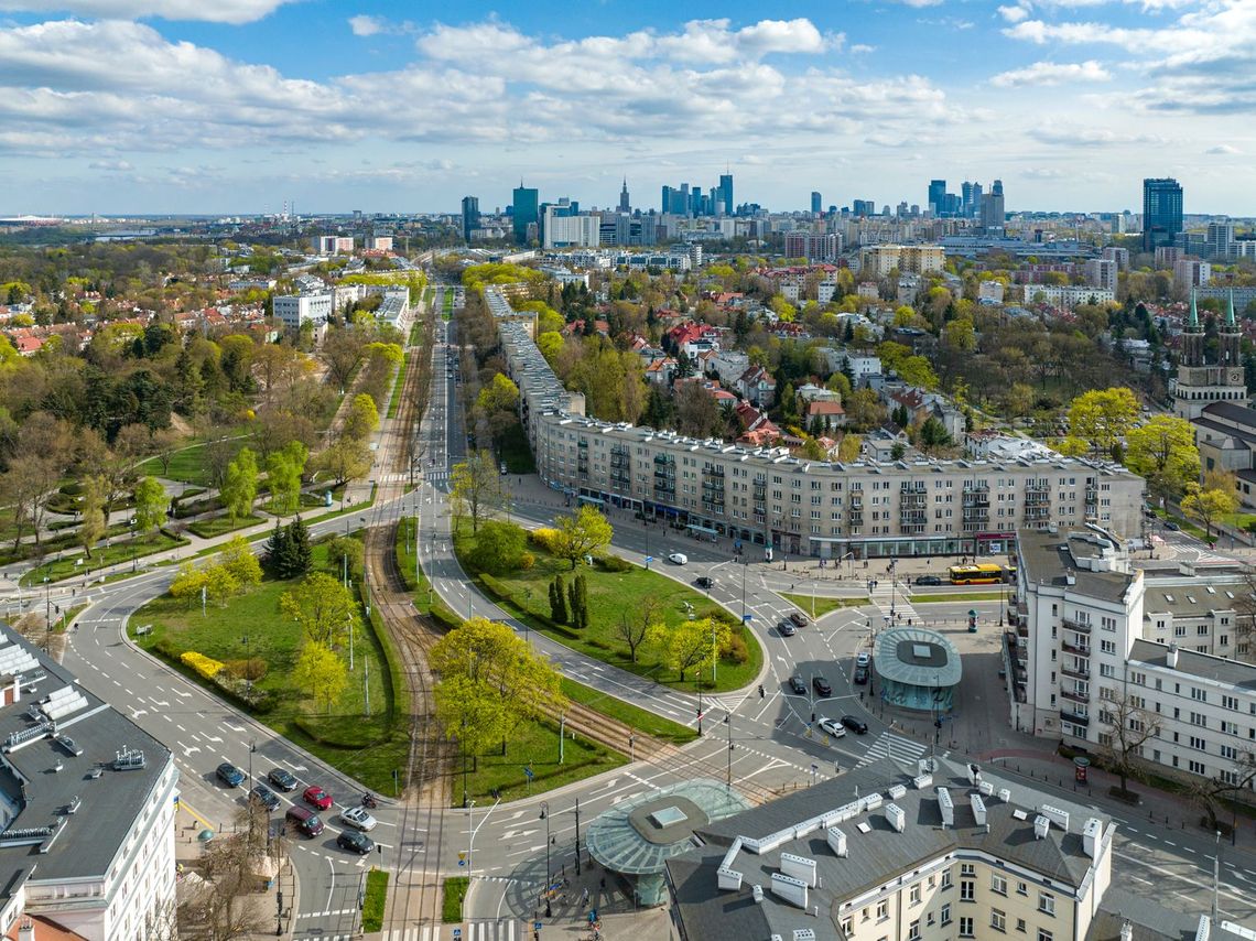 Kosmiczne 99. Urodziny Placu Wilsona