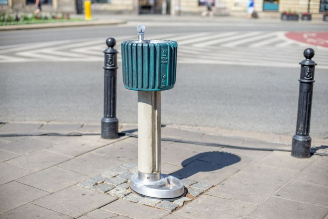 Miasto testuje nowe poidełka. Żoliborz musi poczekać