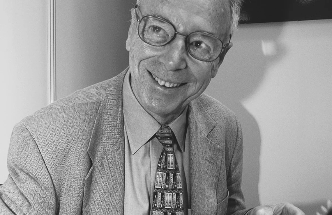 Nie żyje Jarosław Abramow-Newerly. Odszedł wybitny pisarz, dramaturg i kompozytor związany z Żoliborzem Nie żyje Jarosław Abramow-Newerly. Odszedł wybitny pisarz, dramaturg i kompozytor związany z Żoliborzem