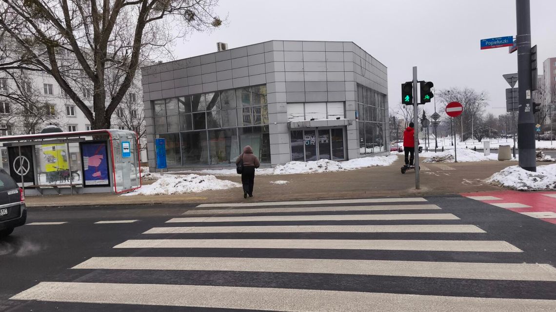 Pawilon dawnego Ital-Motu bez właściciela, Miasto bez narzędzi? Jest kropla nadziei Pawilon dawnego Ital-Motu bez właściciela, Miasto bez narzędzi? Jest kropla nadziei