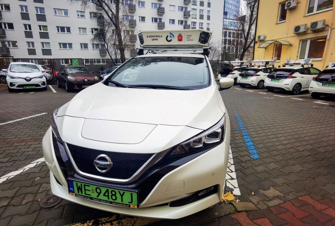 Powiększa się flota elektrycznych samochodów do e-kontroli płatnego parkowania na Żoliborzu