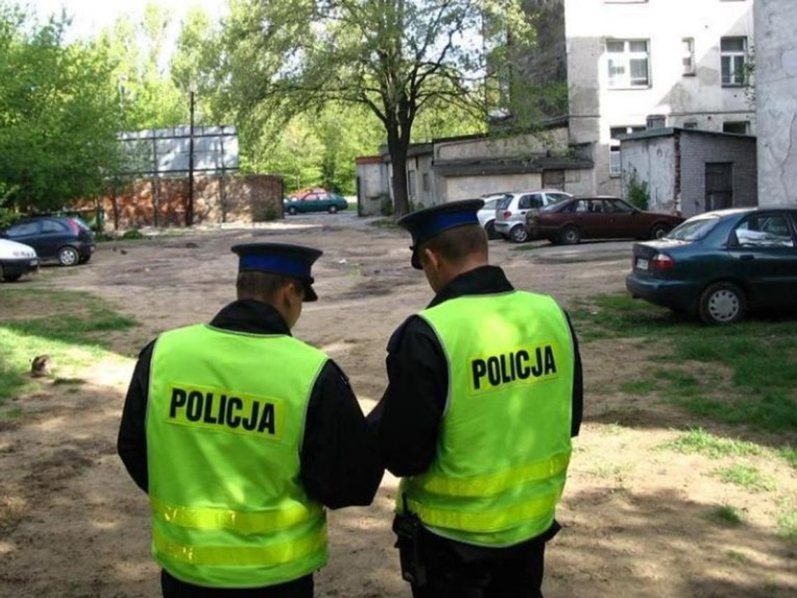 Ratusz zapłaci policjantom prawie 5 mln zł na dodatkowe patrole. 100 rejonów pod szczególnym nadzorem policji