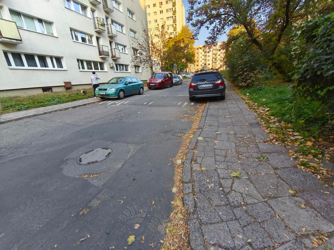 Remont ul. Jasnodworskiej odłożony. Dzielnica czeka, a rozmów o gruntach nie ma Remont ul. Jasnodworskiej odłożony. Dzielnica czeka, a rozmów o gruntach nie ma