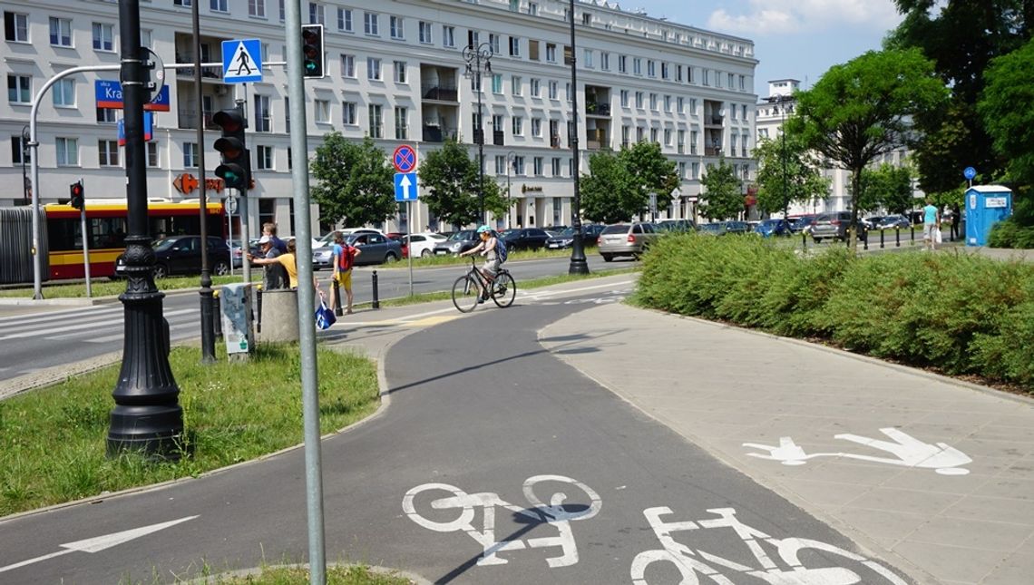 Rowerowe życie w Warszawie. Długość wszystkich dróg dla cyklistów przekroczy 600 km