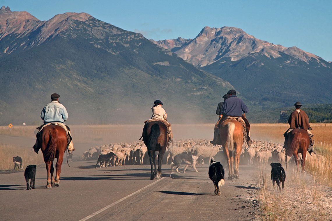 Slajdy podróżnicze In Mundo: Patagonia – w 281 dni dookoła świata