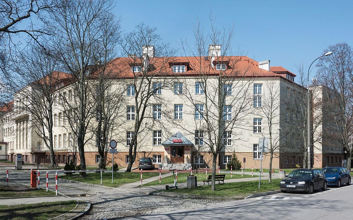 Śmierć 19-letniego ucznia wstrząsnęła warszawskim liceum Śmierć 19-letniego ucznia wstrząsnęła warszawskim liceum