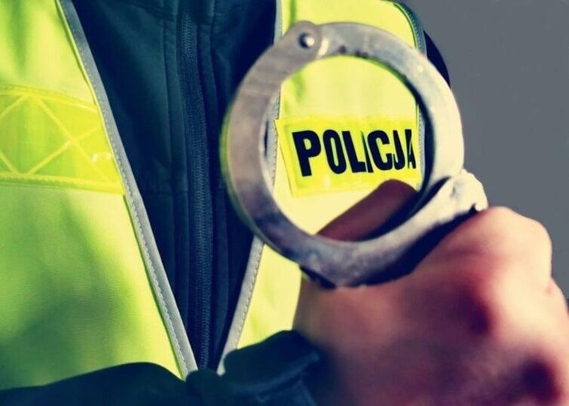Wtargnął do mieszkania sąsiada i groził mu śmiercią