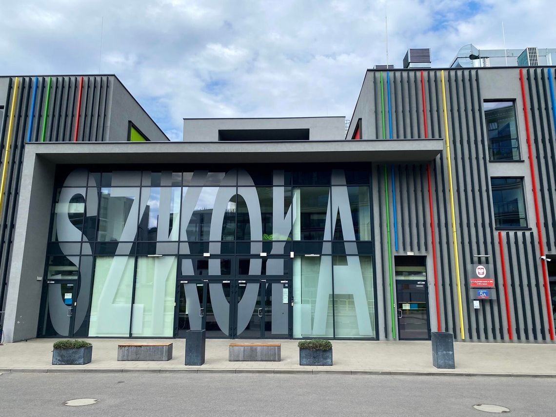 Szkoła Podstawowa nr 396 na ulicy Anny German.