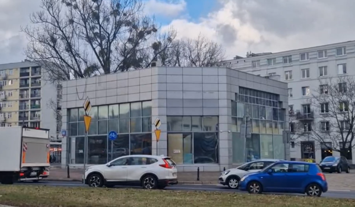 „Żoliborska zawalidroga” do rozbiórki? Radni jednomyślni: czas zakończyć 20-letni pat „Żoliborska zawalidroga” do rozbiórki? Radni jednomyślni: czas zakończyć 20-letni pat