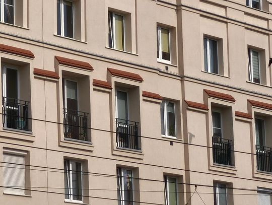 Plac Henkla i ul. Wyspiańskiego – powojenna odbudowa w duchu przedwojennego Żoliborza