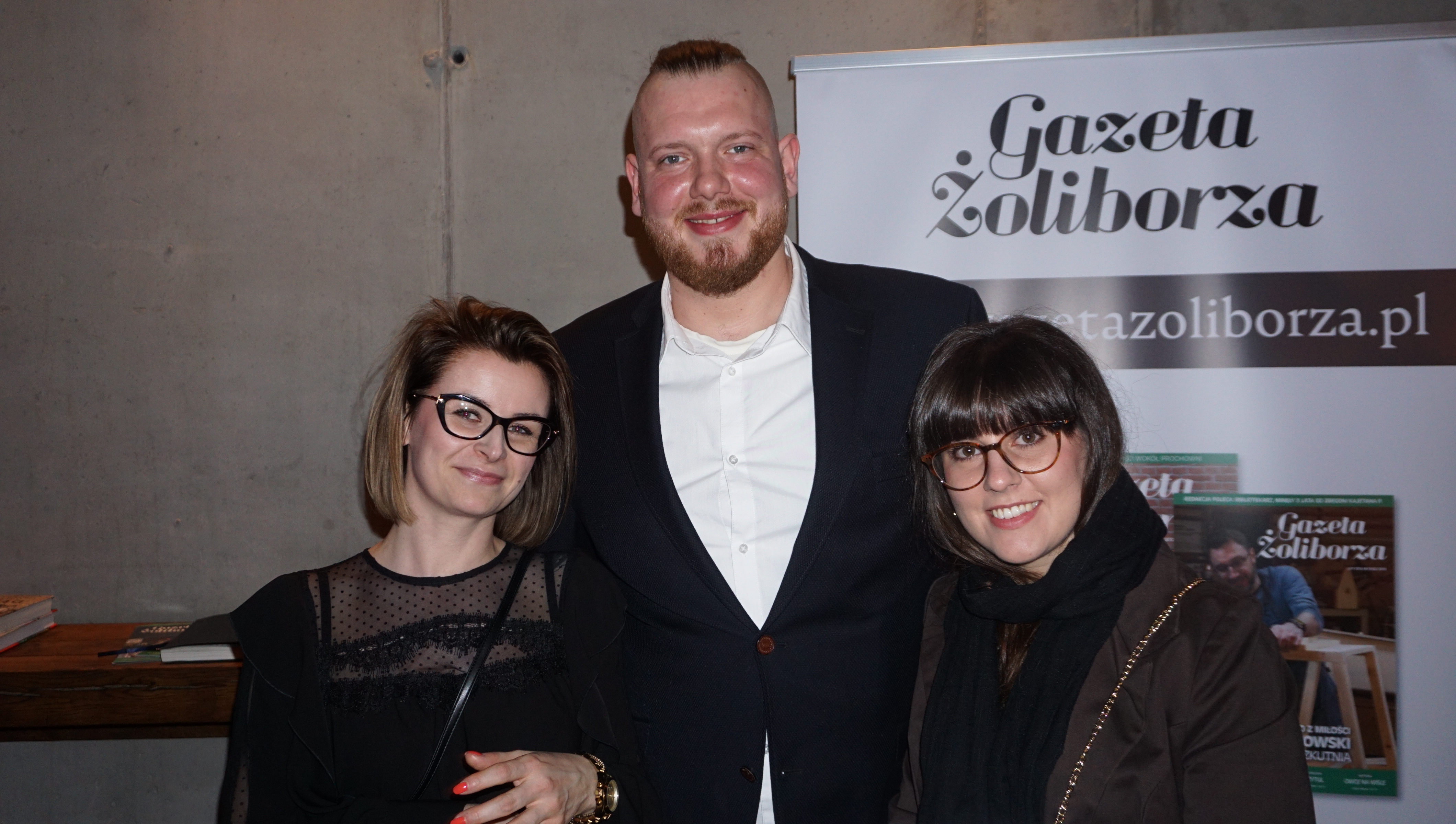 Właściciele restauracji Tarttoria Flaminia na Żoliborzu wraz z Karoliną Kołodziejską, autorką bloga kulinarnego Karola Kocha Jeść
